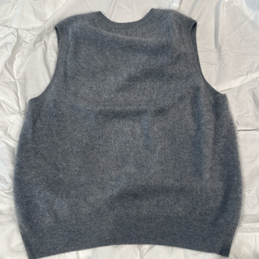 J. Crew Men's V-Neck Sleeveless Sweater Vest in Light Heather Gray - Picture 3 of 4